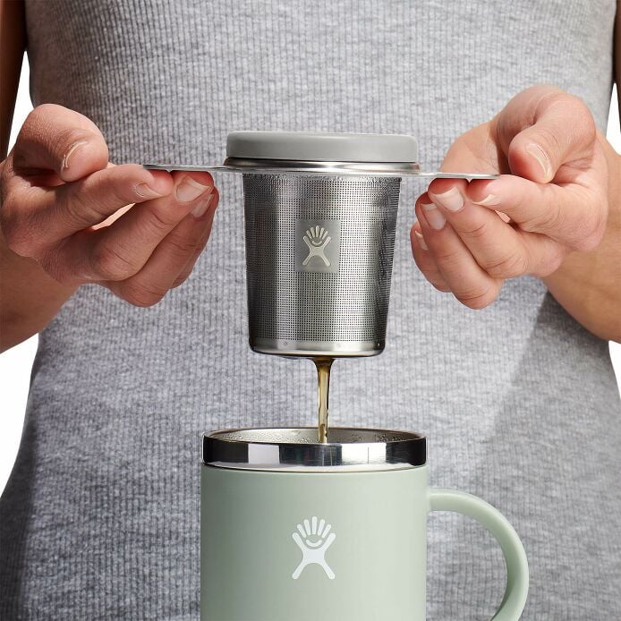 tea-infuser-y1 drif035-tea-infuser-birch-hb-pour_1.jpg