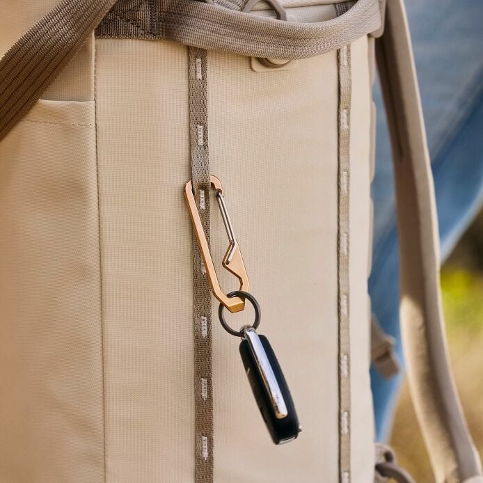 carryouttm-backpack-22-l-y1 hf_carryout_bouwer_d1_l1_torrey_pines_lifestyle_1838_2.jpg