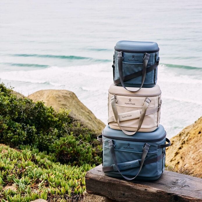 carryouttm-soft-cooler-15-l-k2 hf_carryout_bouwer_d1_l1_torrey_pines_still_life_0252_6.jpg