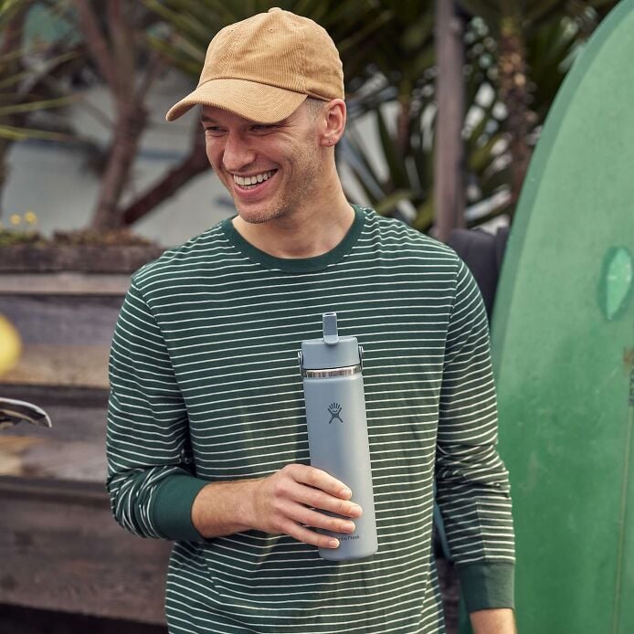 24-oz-wide-mouth-with-flex-straw-cap-j2 hf_s26_mcinnis_0232_13.jpg