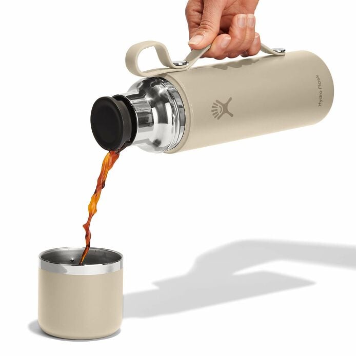 28-oz-hot-flask-and-cup-t5 hot-flask-_-cup-oat-pour.jpg