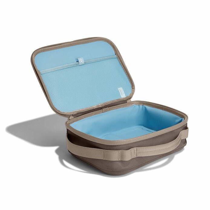 5-l-carry-outtm-lunch-box-n7 lbox217_5lcarryoutlunchbox_sandpiper_angled.jpg