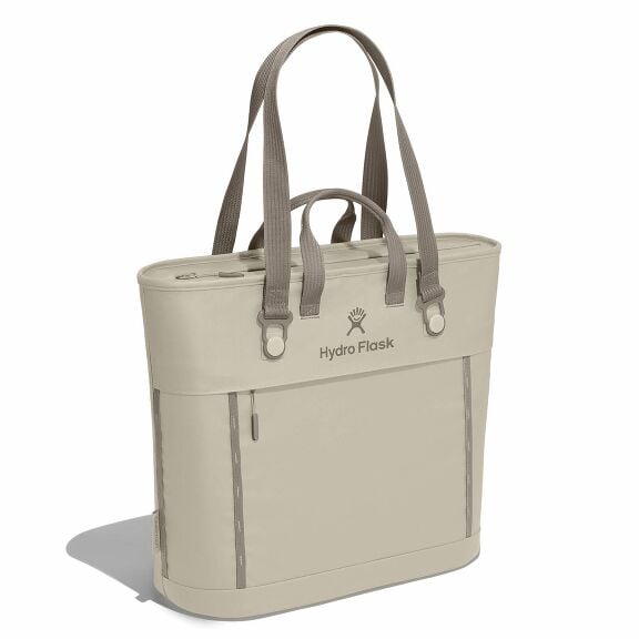 carryouttm-soft-cooler-tote-20-l-s7 midiit114-carryout-tote-20l-oat-angled.jpg